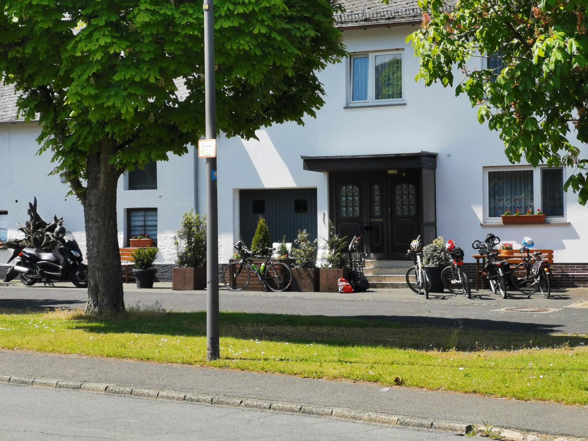 Haus Isabella Leilighet Lutzerath Eksteriør bilde
